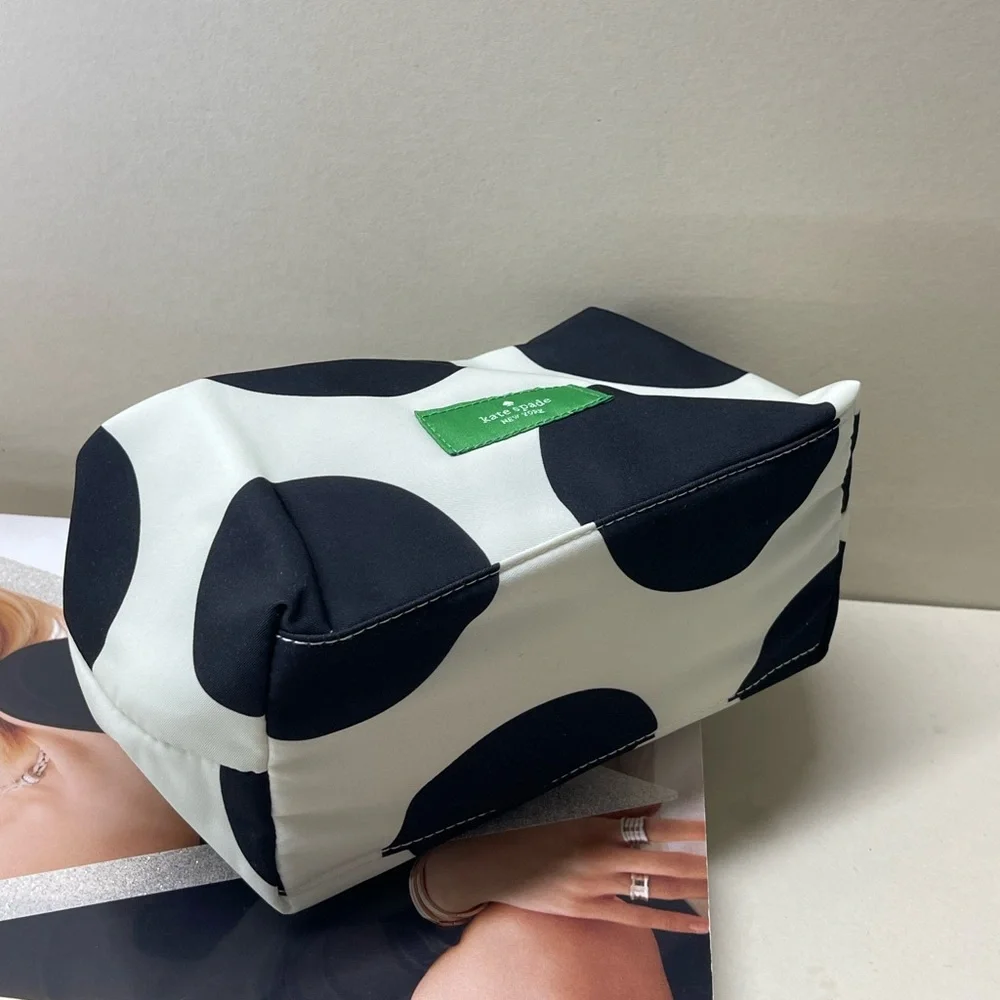 (new) Kate Spade costmetic pouch /travel kit toiletries polka dot